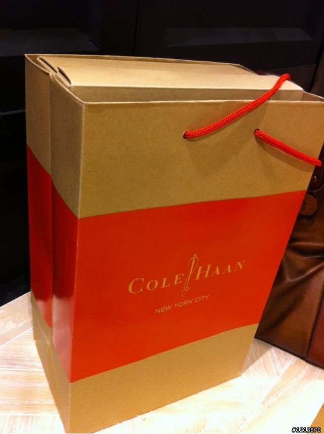 Cole Haan 雕花鞋