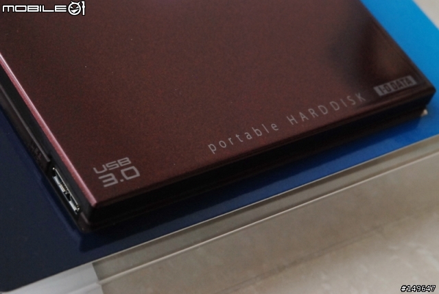 [開箱] I-O DATA 超高速系列 1TB USB3.0 2.5吋行動硬碟-復古紅
