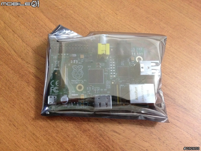 Raspberry Pi Model B 512MB 開箱、安裝與應用