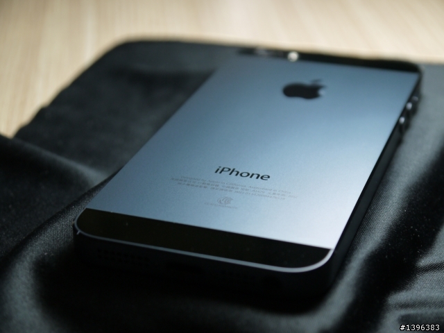 [是裸機就進來！] iPhone5裸奔萬歲，蓋大樓搂