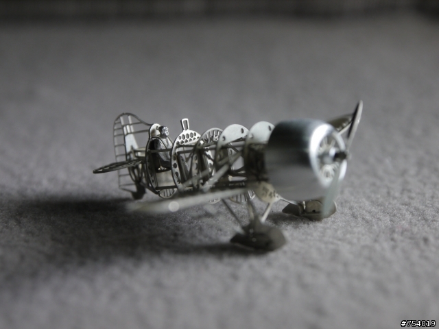 【撿到寶】 DERO BASE  Gee Bee R-1 & BENDIX Pylon   1:160 骨感金屬飛機模型