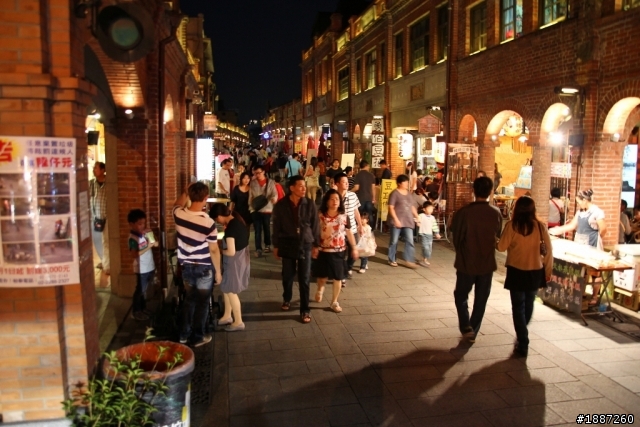 三峽老街夜市夜拍巡禮~~圖多