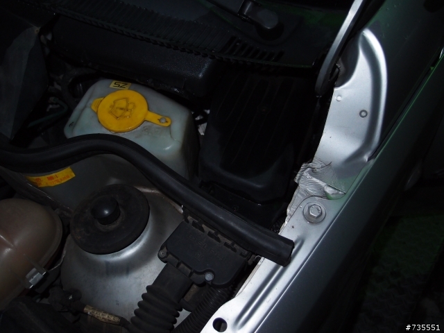 02年 corsa C 1.2  方向盤下滲水問題