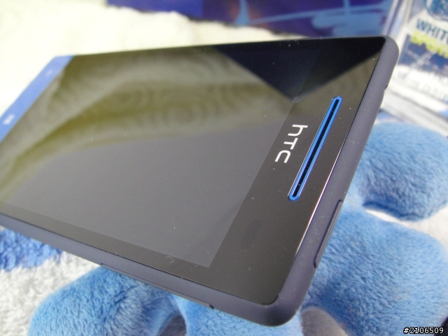 [開箱+疊疊樂]Windows Phone 8S海軍藍 by HTC