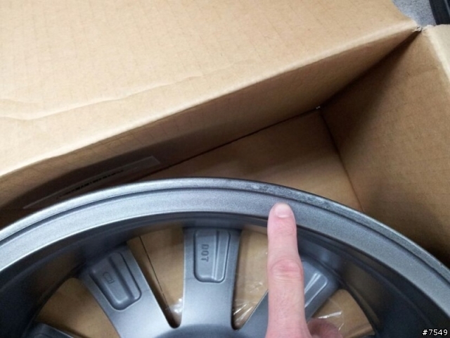 GS450h F SPORT鋁圈內側有瑕疵