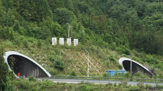 【信念】單人雙騎環中國獨旅-23-八寶