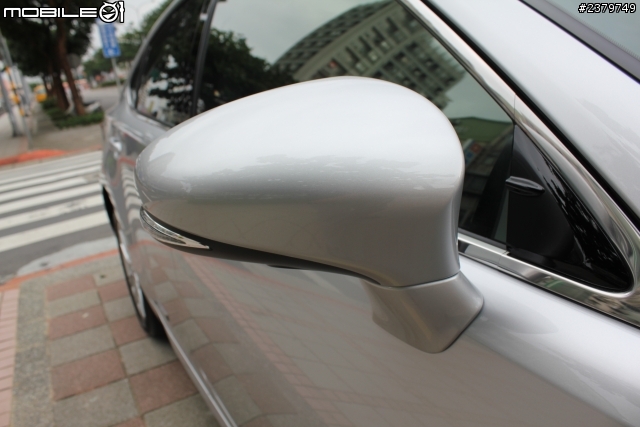 [開箱]LEXUS ES300H 豪華版 (有外加PIONEER影音主機)