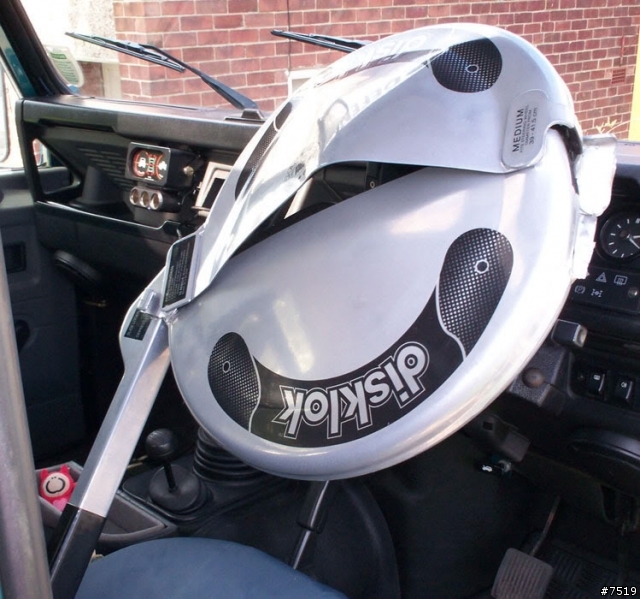 堅硬防剪，鎖頭無人能破的方向盤鎖有用嗎？!