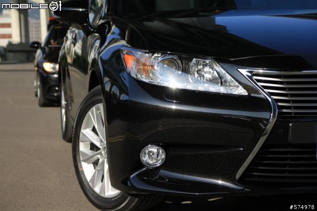 [開箱] LEXUS ES300h 豪華版 星耀黑 圖多慎入