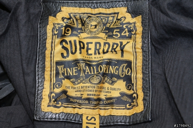 [Superdry開箱] 一則以喜一則以憂之 好像還沒有人開過的 Superdry 皮大衣