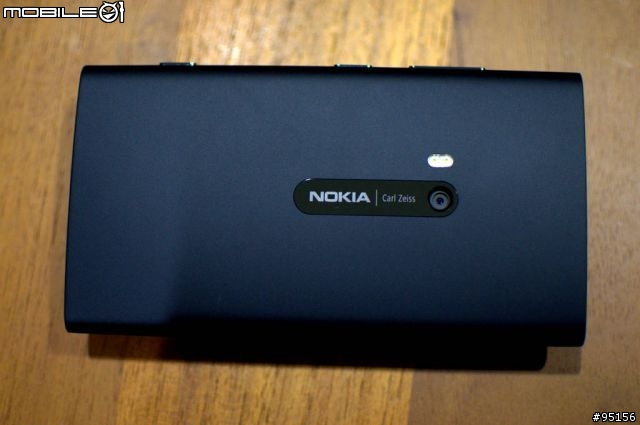 Nokia Lumia 920黑 簡單外在開箱