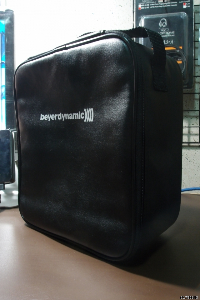 [開箱] 遲來的 Beyerdynamic T90