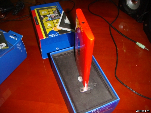 Nokia Lumia 920 紅色  簡易開箱文!