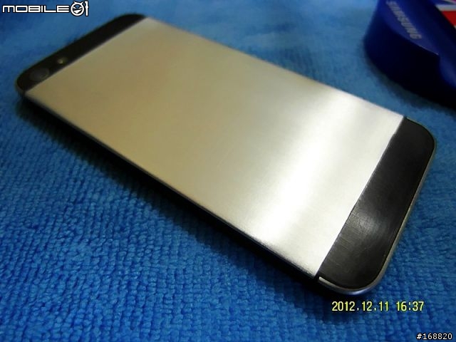 害怕 iPhone5 會掉漆嘛?看我如何處理它!!! 耶誕銀黑特別版iPhone5