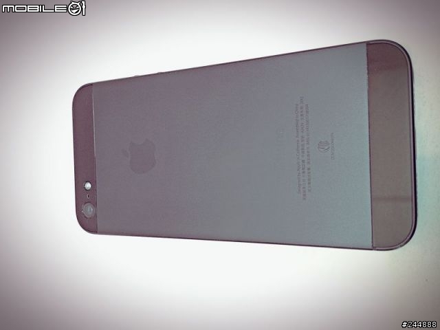 我也拿到IPHONE 5了 包膜後美機分享