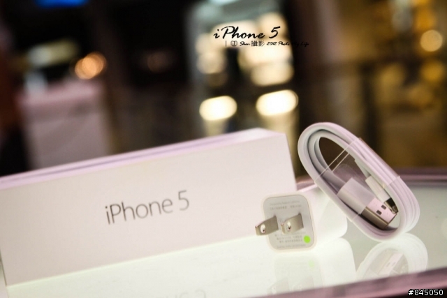 白色 iPHONE 5 開箱