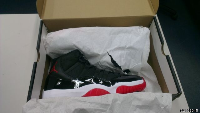 [開箱] Air Jordan 11 Retro "Bred" 黑紅配色