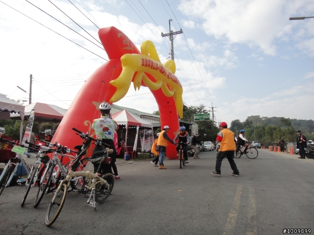 追火車，阿里山森林鐵路通車一百周年慶生活動