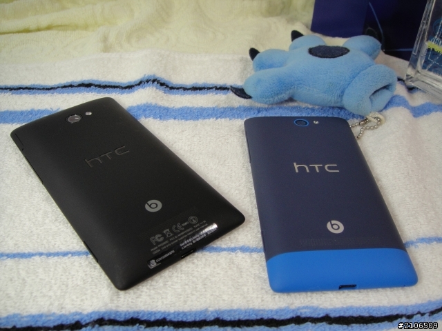 [開箱+疊疊樂]Windows Phone 8S海軍藍 by HTC