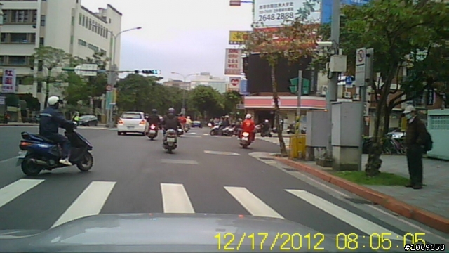 今早差點出人命,騎乘機車可真要小心點