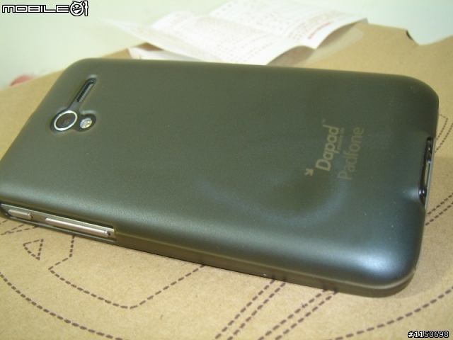 PadFone 超薄磨沙硬殼分享，真的又輕又薄...