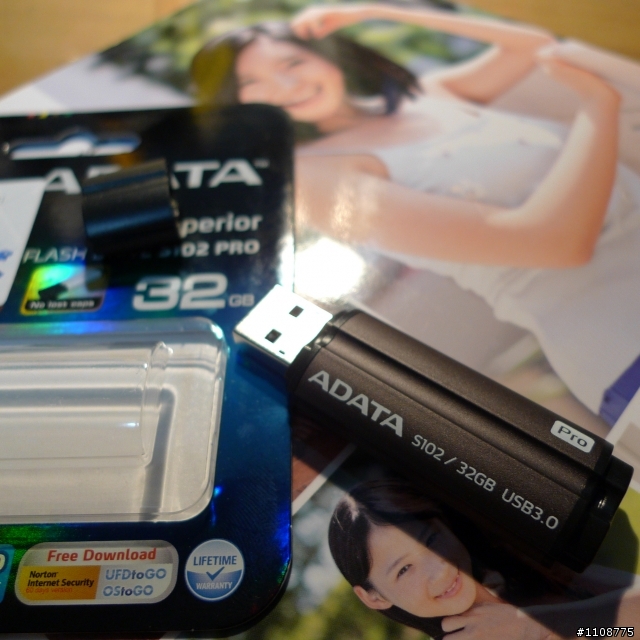 ADATA Superior Flash Drive S102 Pro 32G 不專業開箱測試