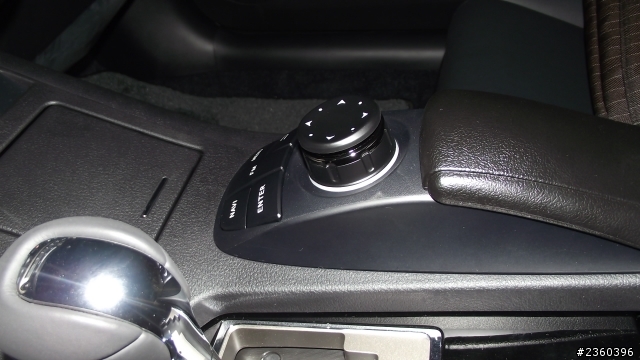 LEXUS ES300h 開箱 豪華版 澤光白 ( Pioneer 專車主機 ) ... 一萬公里實跑油耗數據
