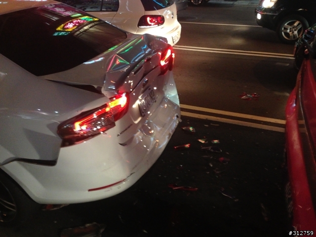 遭後車追撞導致推撞前車，有經驗的前輩可以分享一下後續注意事項嗎?(內有照片、影片)