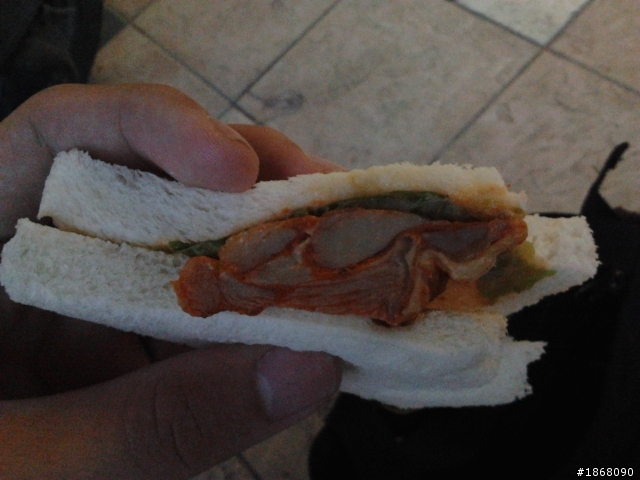 7-11 的三明治肉真的是夠大塊又有誠意又實惠