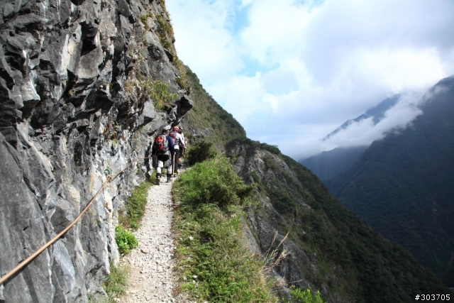 中橫之綠水合流步道+錐魯古道之旅