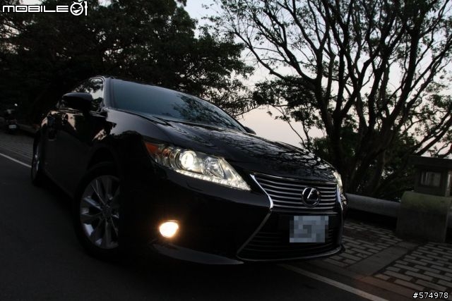 [開箱] LEXUS ES300h 豪華版 星耀黑 圖多慎入