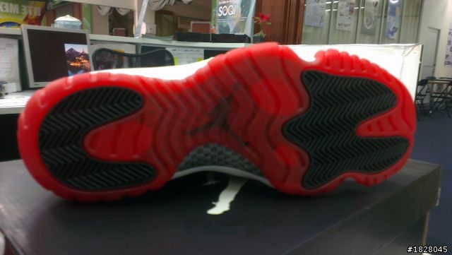 [開箱] Air Jordan 11 Retro "Bred" 黑紅配色