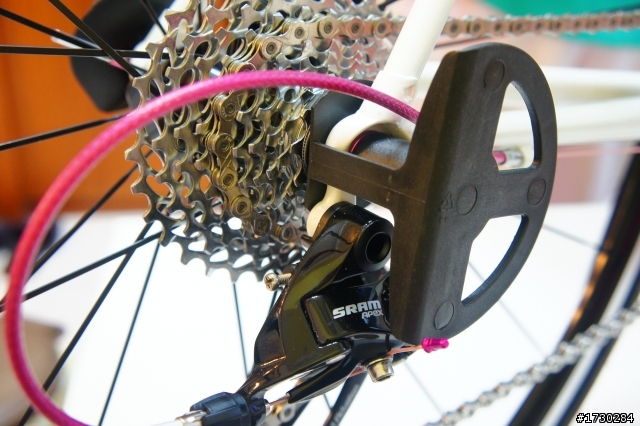 女王的第一台鋼管公路車-K350 超粉開箱