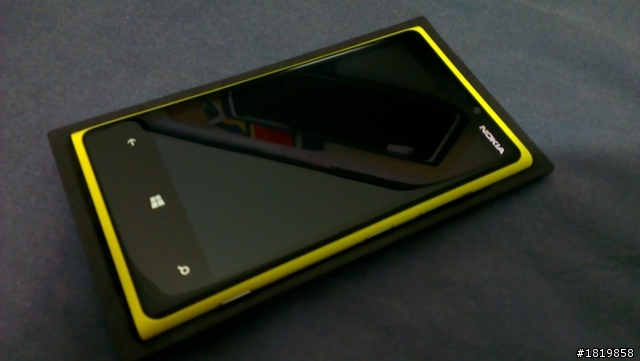 Lumia 920 黃色簡易開箱