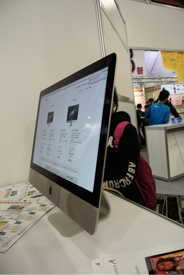 2012 資訊展 看到超薄的iMac!!