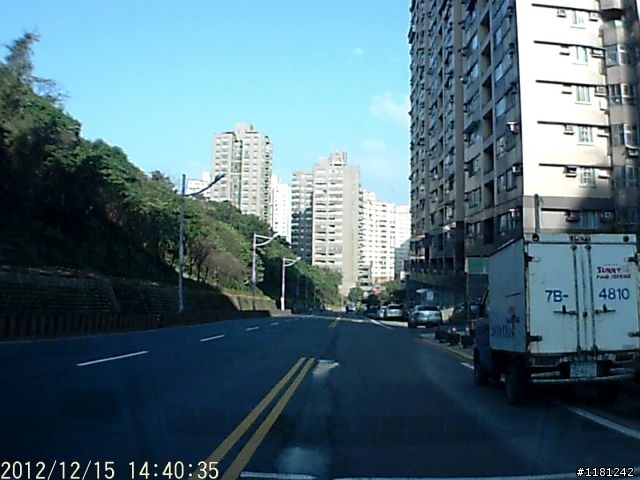 住基隆不錯，停紅線+消防栓旁8天是OK的->第10天晚上終於消失了