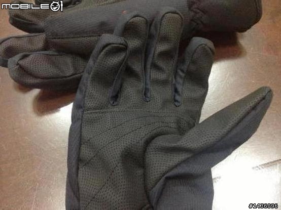 【開箱】ZIENER Primaloft+GTX 防水保暖手套