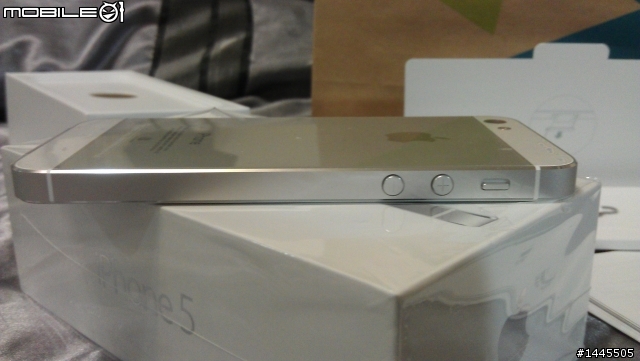 第二梯 iPhone 32白 開箱文