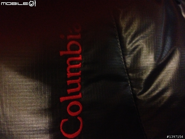 columbia羽絨外套開箱之怪怪的