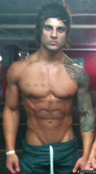R.I.P Zyzz 1989-2011