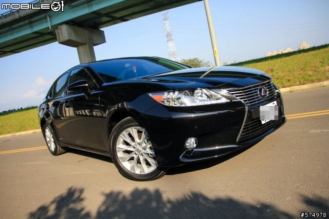 [開箱] LEXUS ES300h 豪華版 星耀黑 圖多慎入