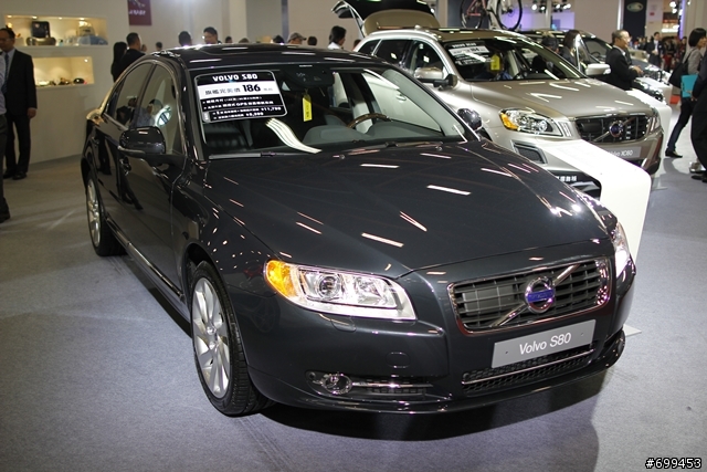 V40現身啦!2013台北新車展，VOLVO新車發表(補上Model圖