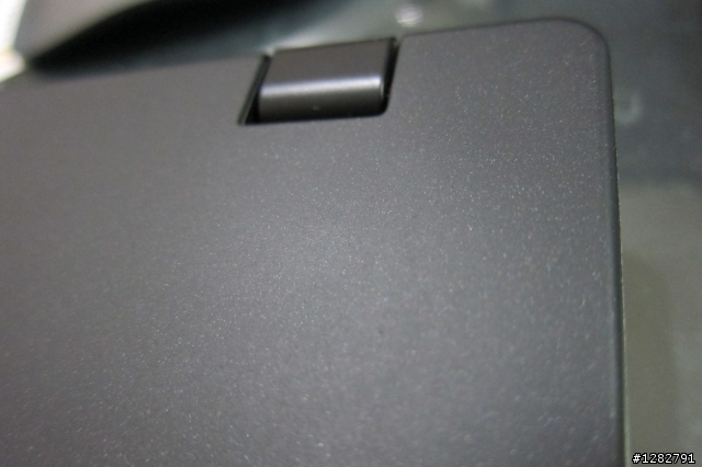 Lenovo ThinkPad Edge 螢幕變的超美的