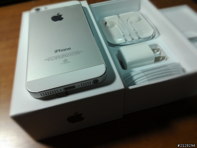 iPhone 5 白色 32g 開箱