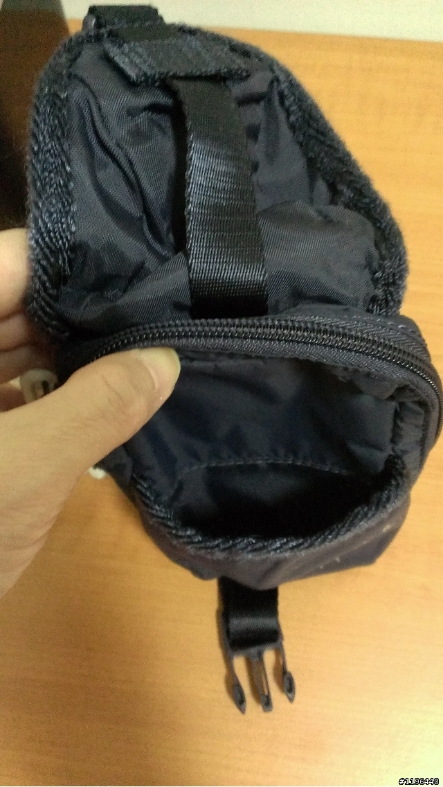 分享黑蝶目前使用的手機袋