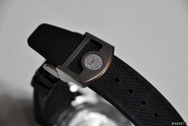 [開箱]抵擋不住的柳葉針,IWC yacht club 白面!