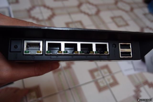 [開箱文] ASUS RT-N56U Gigabit 路由器
