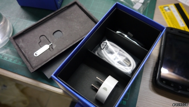 Lumia 920防護滿點開箱