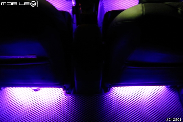 Altis 室內 LED 燈改裝。