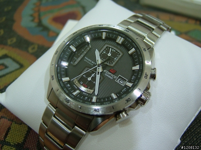 分享：CASIO EDIFICE EQW-A1100 頂級電波賽車錶